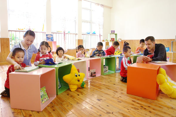 兰州铁路技校：幼师面对孩子，心中要有“诗和远方”