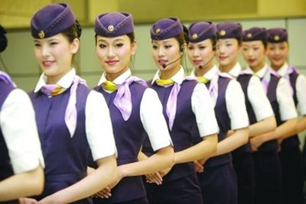 高铁乘务员学校：高铁乘务发展前景