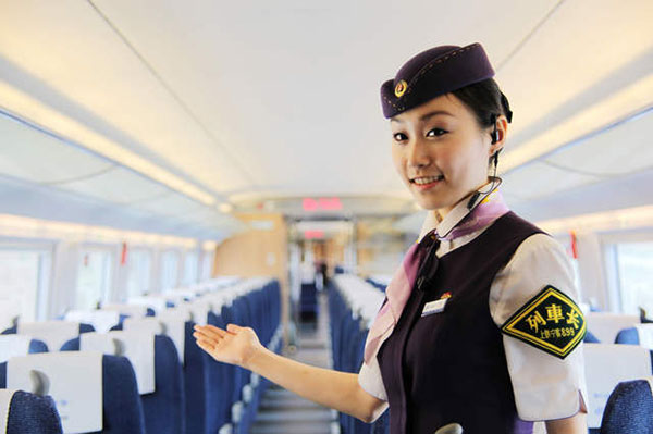 初中生可以选择甘肃高铁学校高铁乘务专业好吗？